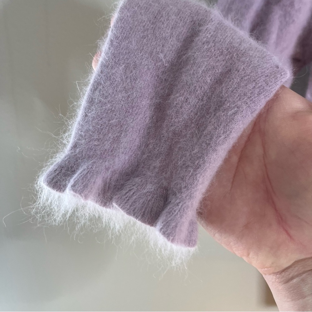 East Size Small Ruffle V-neck Lavender Angora Soft Stretch 3/4 Sleeve Sweater RS - Picture 2 of 6